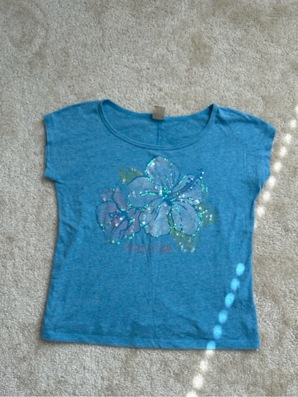 Hollister flower tee